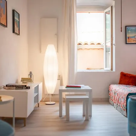 Le Seize, Cosy Au Coeur De La Vieille De 아파트 멍똥