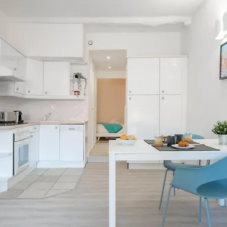 Le Seize, Cosy Au Coeur De La Vieille De Appartamento